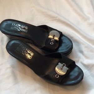 SALVATORE FERRAGAMO , BLACK Wedge sandal , 7.5 M